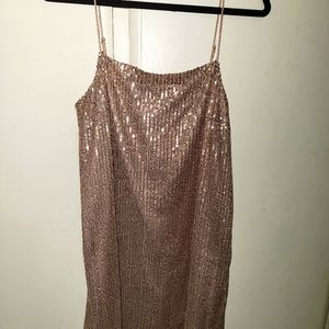 Mini sequin gold dress